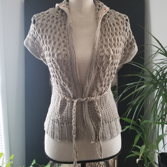 Hooded Knit Short Sleeve Vest - Picture 7 of 8